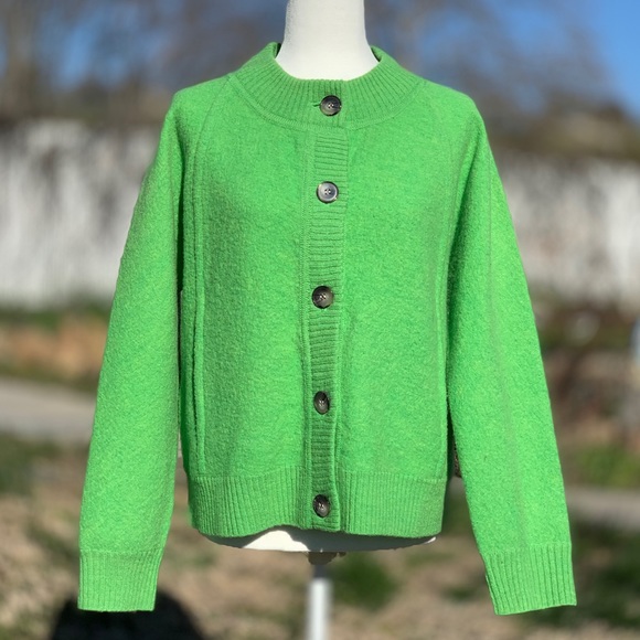 Jones New York Sweaters - Jones New York Collection Bright Lime Green Merino Wool Cardigan ~ Women’s Large
